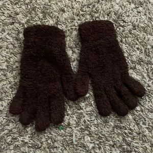 Brown fuzzy winter gloves